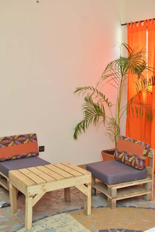 Akwa Guesthouse Cotonou Exterior photo