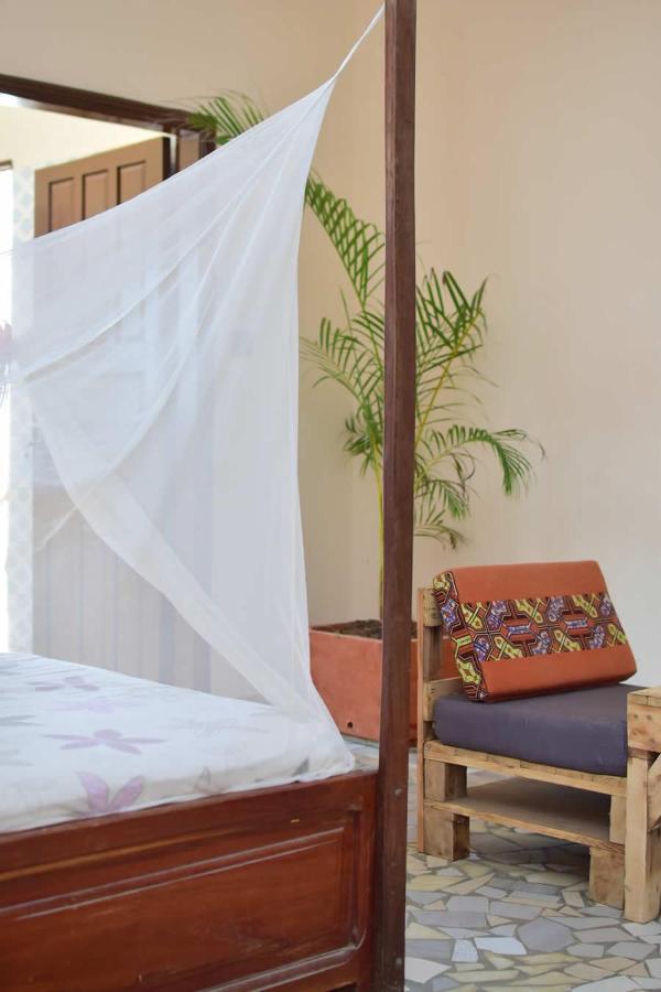 Akwa Guesthouse Cotonou Exterior photo