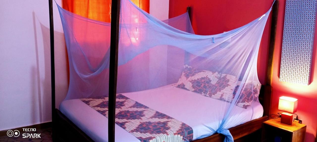Akwa Guesthouse Cotonou Exterior photo