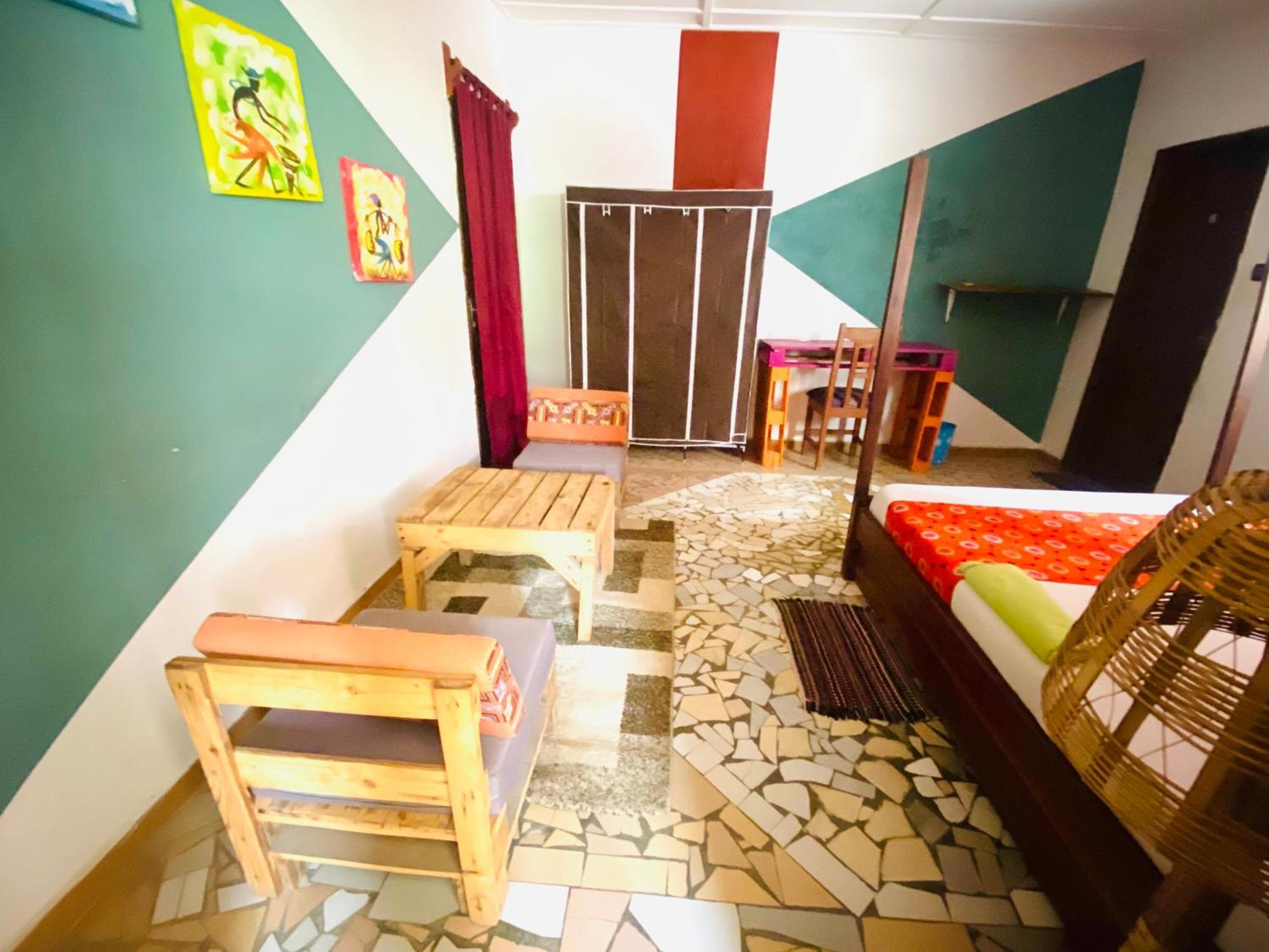 Akwa Guesthouse Cotonou Exterior photo