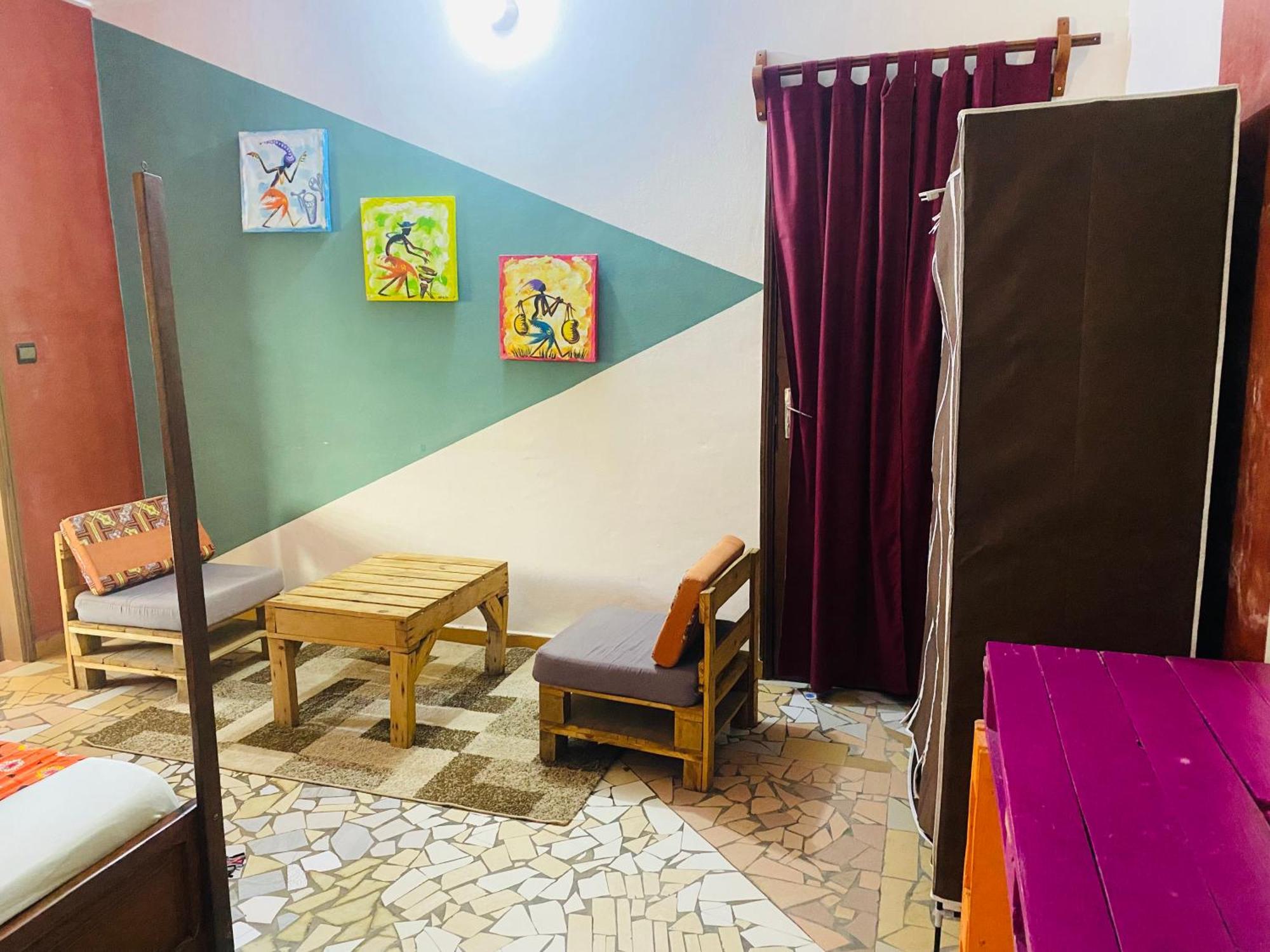 Akwa Guesthouse Cotonou Exterior photo