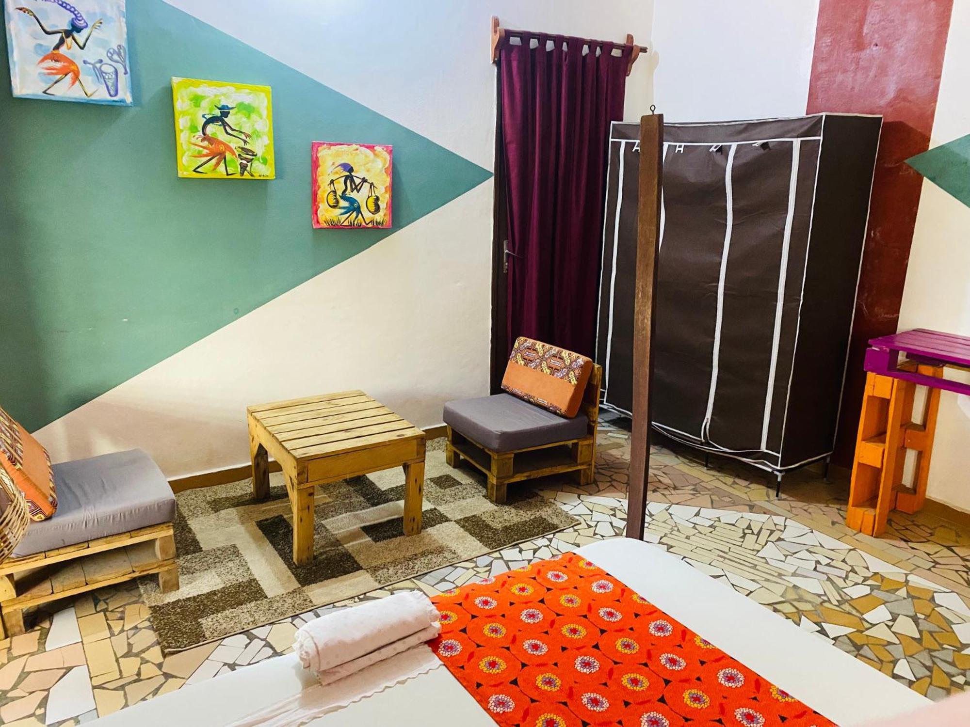 Akwa Guesthouse Cotonou Exterior photo